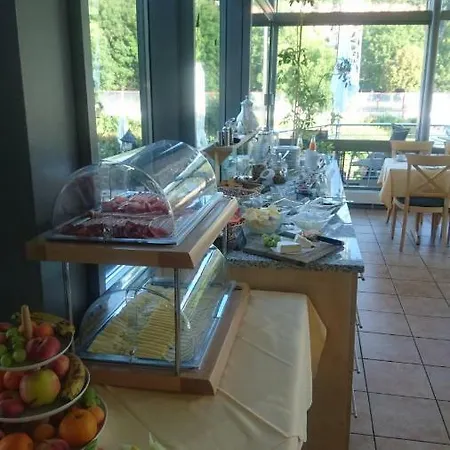 Hotel Centgraf 3*